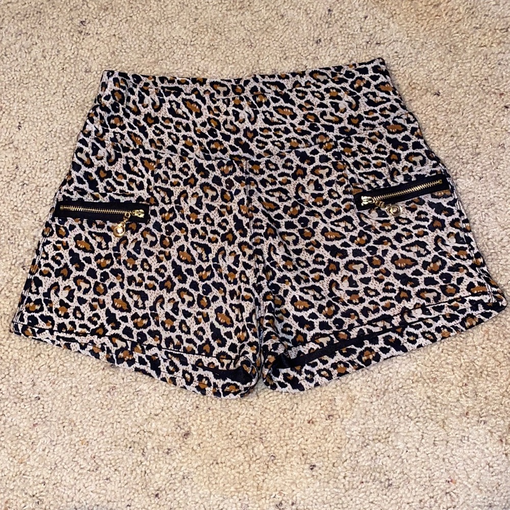 STRETCHY LEOPARD SHORTS HIGHWAISTED